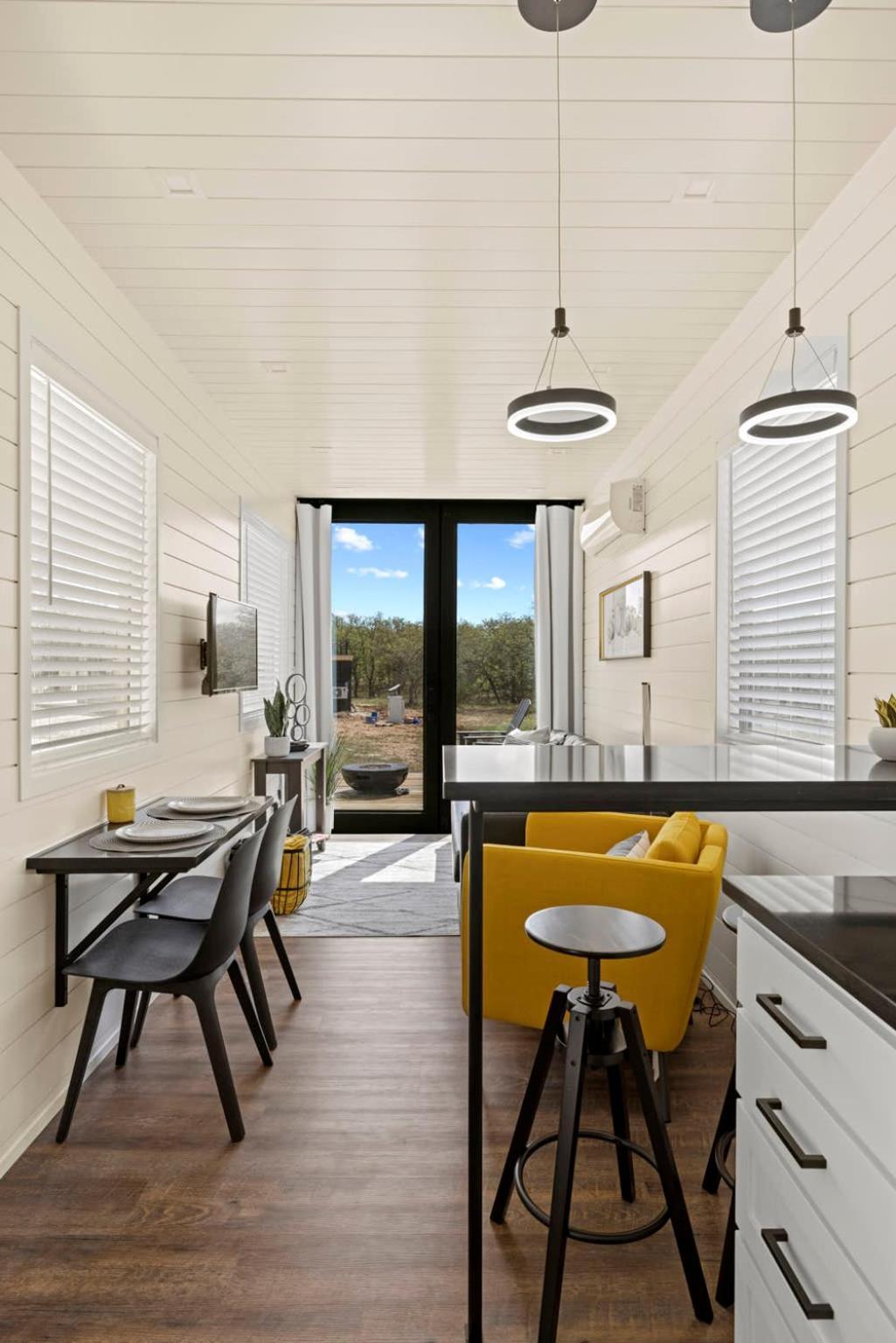 New The Yellow Beacon-Luxury Shipping Container Fredericksburg Exterior foto